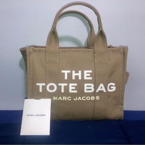 Marc Jacobs The Tote Mini